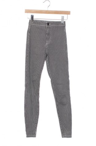 Дамски панталон Bershka, Размер XXS, Цвят Многоцветен, Цена 4,09 €
