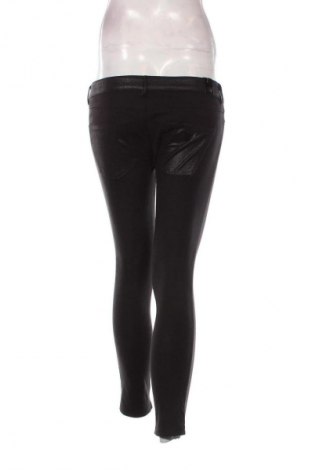 Pantaloni de femei Guess, Mărime S, Culoare Negru, Preț 102,99 Lei