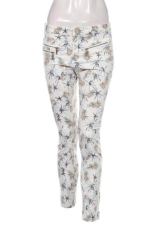 Dámské kalhoty  Pull&Bear, Velikost M, Barva Vícebarevné, Cena  99,00 Kč