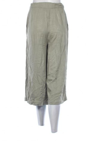 Dámské kalhoty  Pull&Bear, Velikost S, Barva Zelená, Cena  109,00 Kč