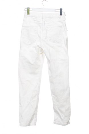 Γυναικείο παντελόνι Sinsay, Μέγεθος S, Χρώμα Λευκό, Τιμή 4,99 €