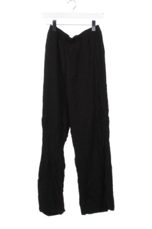 Дамски панталон Urban Classics, Размер M, Цвят Черен, Цена 9,20 €