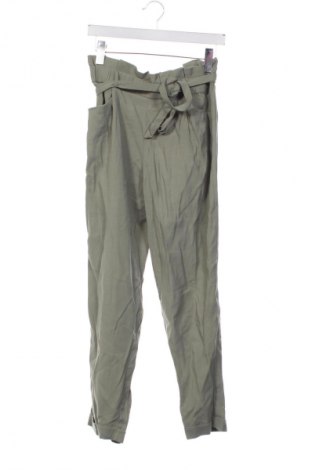 Дамски панталон Zara, Размер M, Цвят Зелен, Цена 4,60 €