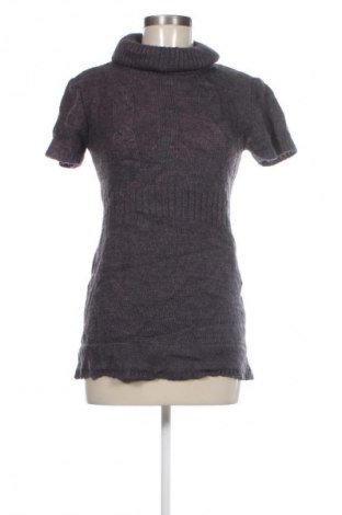 Dámský svetr Hfn, Velikost M, Barva Fialová, Cena  49,00 Kč