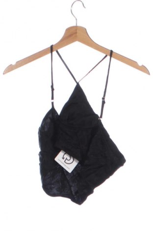 Дамски топ Bershka, Размер S, Цвят Черен, Цена 4,60 €