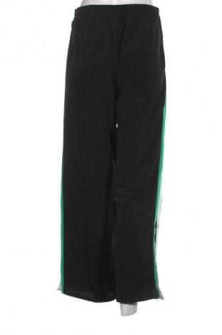 Γυναικείο αθλητικό παντελόνι Stradivarius, Μέγεθος S, Χρώμα Μαύρο, Τιμή 9,99 €