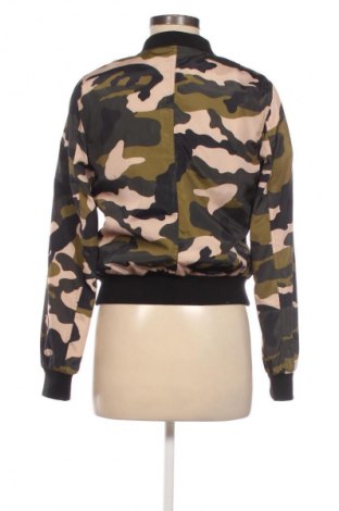 Дамско яке ONLY, Размер S, Цвят Многоцветен, Цена 15,66 €