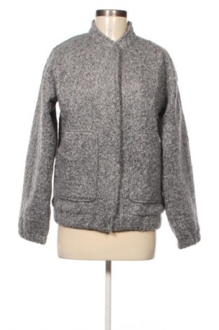 Дамско яке Vero Moda, Размер XS, Цвят Сив, Цена 23,00 €