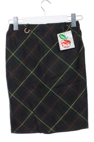 Kinderrock Unbranded, Größe 7-8y/ 128-134 cm, Farbe Mehrfarbig, Preis 3,99 €