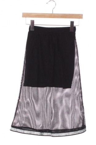 Kinderrock Unbranded, Größe 7-8y/ 128-134 cm, Farbe Schwarz, Preis 8,99 €