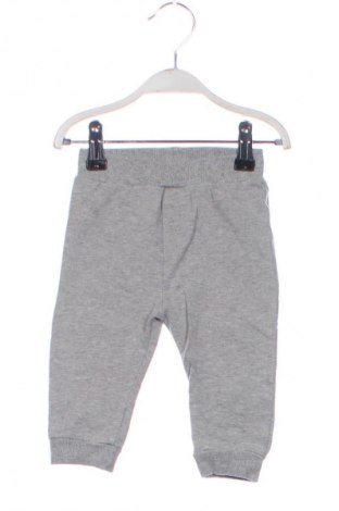 Gyerek sport nadrág LC Waikiki, Méret 6-9m / 68-74 cm, Szín Szürke, Ár 679 Ft