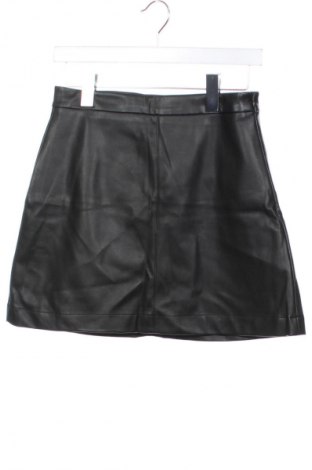 Kožená sukně  Sinsay, Velikost S, Barva Černá, Cena  99,00 Kč
