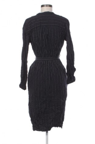 Кожена рокля Uniqlo, Размер M, Цвят Многоцветен, Цена 14,82 €