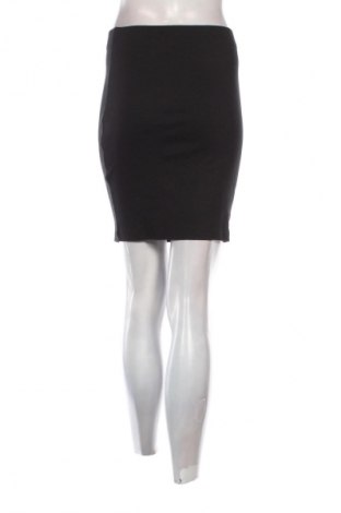 Sukně Amisu, Velikost M, Barva Černá, Cena  89,00 Kč