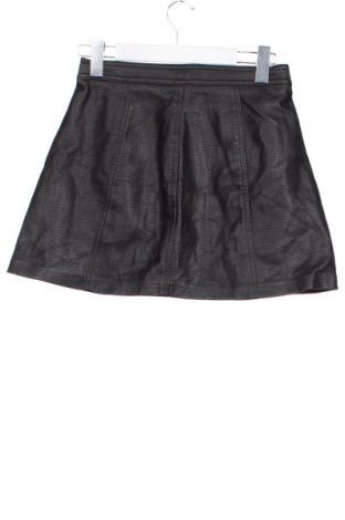 Sukně Bershka, Velikost XS, Barva Černá, Cena  179,00 Kč