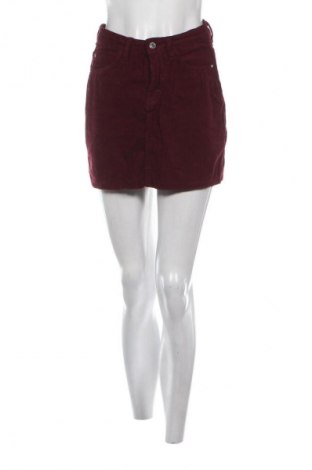 Rock Bershka, Größe S, Farbe Rot, Preis 1,99 €