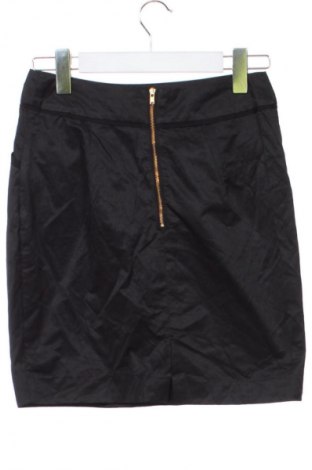 Sukně H&M, Velikost XS, Barva Černá, Cena  130,00 Kč