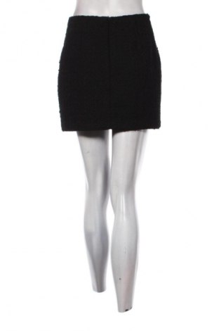 Пола H&M, Размер S, Цвят Черен, Цена 2,04 €