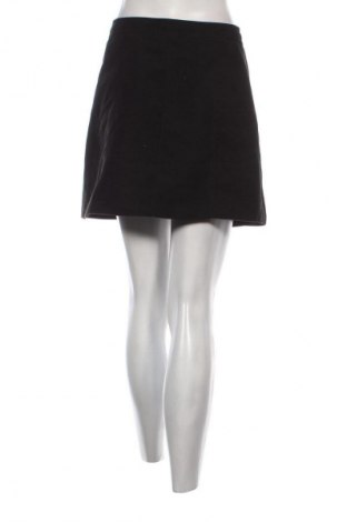 Пола H&M Divided, Размер S, Цвят Черен, Цена 2,04 €