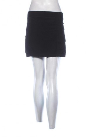 Sukně H&M Divided, Velikost M, Barva Černá, Cena  159,00 Kč