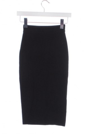 Пола H&M Divided, Размер XS, Цвят Черен, Цена 2,04 €