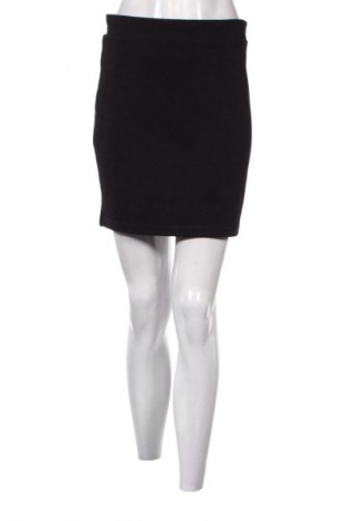 Пола New Look, Размер M, Цвят Черен, Цена 3,57 €