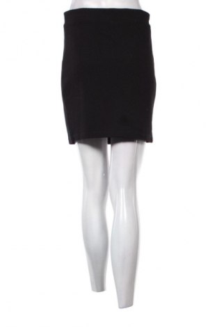 Пола New Look, Размер M, Цвят Черен, Цена 3,57 €