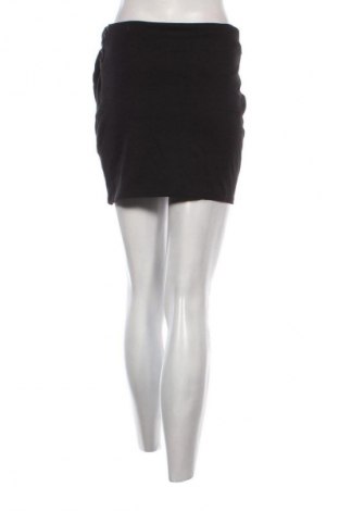 Пола ONLY, Размер M, Цвят Черен, Цена 3,06 €