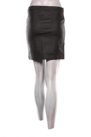 Sukně Pieces, Velikost M, Barva Černá, Cena  49,00 Kč