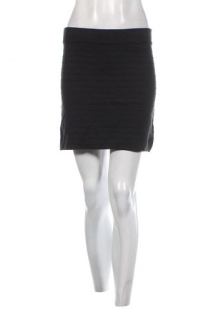 Sukně Promod, Velikost M, Barva Černá, Cena  49,00 Kč