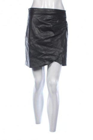 Sukně Reserved, Velikost XL, Barva Černá, Cena  125,00 Kč