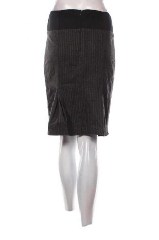 Sukně Sarah, Velikost L, Barva Vícebarevné, Cena  49,00 Kč