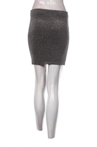 Spódnica Sinsay, Rozmiar S, Kolor Srebrzysty, Cena 6,99 zł