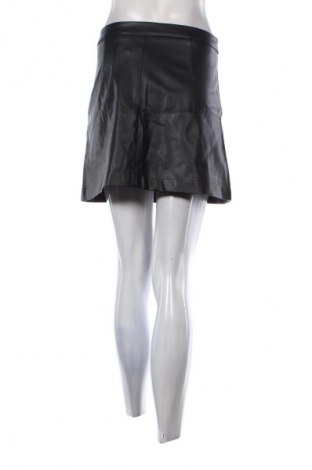 Sukně Sinsay, Velikost S, Barva Černá, Cena  89,00 Kč