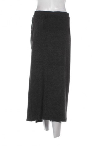 Пола Sinsay, Размер M, Цвят Сив, Цена 3,57 €