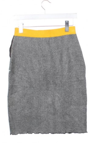 Пола Stefanel, Размер XS, Цвят Многоцветен, Цена 19,94 €