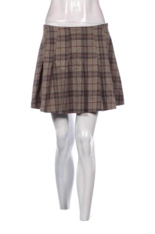 Пола Stradivarius, Размер M, Цвят Многоцветен, Цена 7,66 €