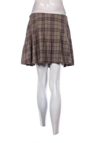 Пола Stradivarius, Размер M, Цвят Многоцветен, Цена 7,66 €