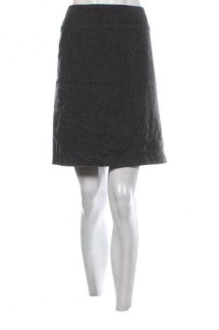 Пола Sure, Размер M, Цвят Сив, Цена 5,11 €