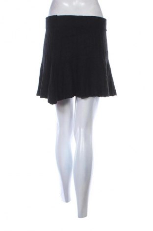 Пола Unbranded, Размер M, Цвят Черен, Цена 9,20 €