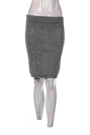 Пола Unbranded, Размер S, Цвят Сив, Цена 2,04 €