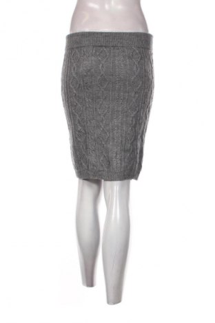 Пола Unbranded, Размер S, Цвят Сив, Цена 2,04 €