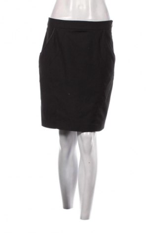 Пола VILA, Размер M, Цвят Черен, Цена 2,04 €