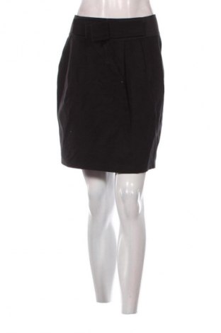 Пола VILA, Размер M, Цвят Черен, Цена 3,06 €