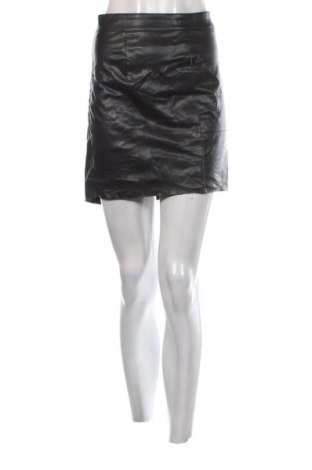 Пола Vero Moda, Размер XL, Цвят Черен, Цена 2,55 €