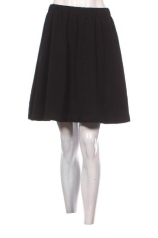 Пола Vero Moda, Размер M, Цвят Черен, Цена 3,57 €