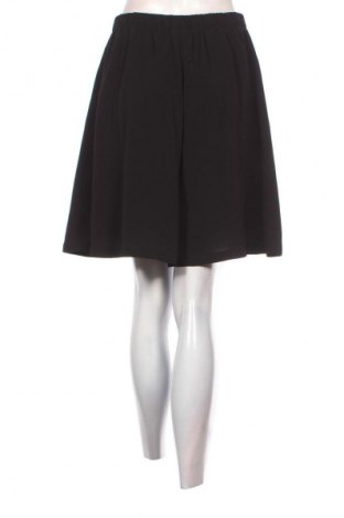 Пола Vero Moda, Размер M, Цвят Черен, Цена 3,57 €