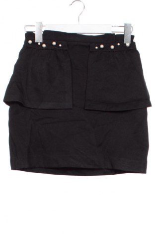 Пола Zara, Размер XS, Цвят Черен, Цена 3,57 €