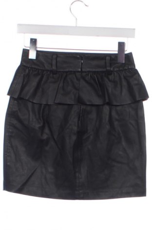 Пола Zara, Размер XS, Цвят Черен, Цена 4,60 €