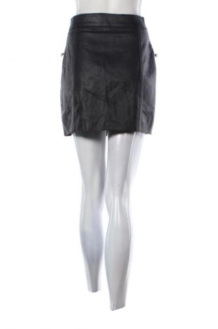 Пола Zebra, Размер S, Цвят Черен, Цена 2,04 €